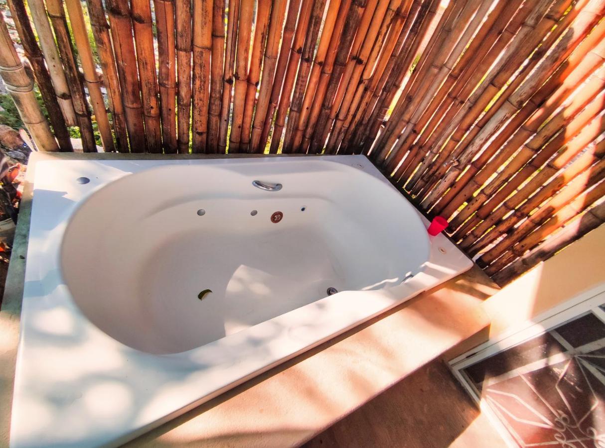 Casa Lili Luxury Valladolid "Fast Wifi, Hot Water, Kitchen & Tv" Exterior foto