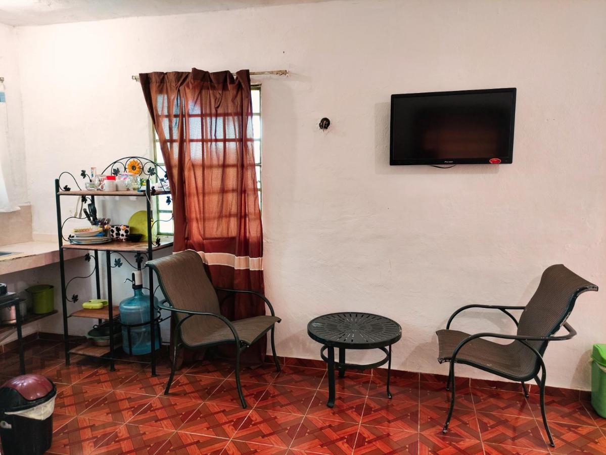 Casa Lili Luxury Valladolid "Fast Wifi, Hot Water, Kitchen & Tv" Exterior foto